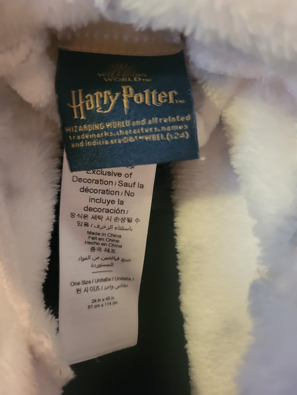 Warner Bros. Harry Potter Plush Hooded Robe - White with Gray Accents - Picture 4 of 4